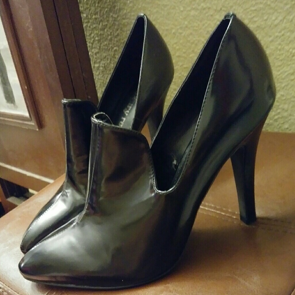 Luxury Rebel Kenny Bordo Leather Designer Pumps